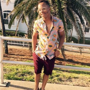 Meet your Posher, Elijah